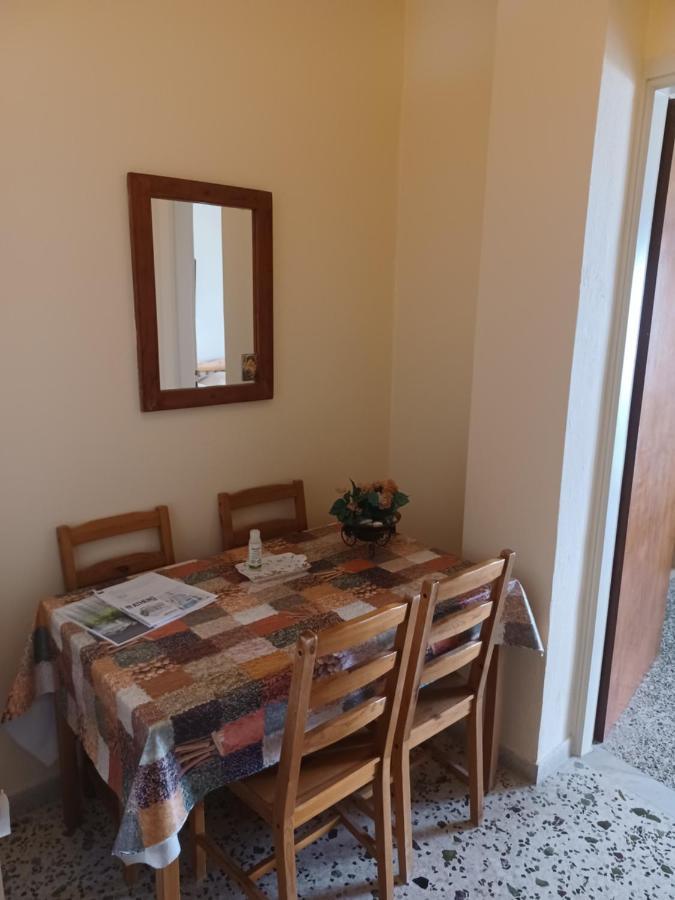 Seaside Family Apartment Loutraki Buitenkant foto